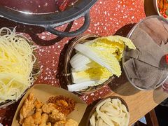 -赵美丽·重庆社区火锅·直营店(火车东站·中豪国际店)