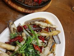 -老东镇啤酒屋海鲜加工·蒸汽海鲜·海鲜烧烤(台东店)