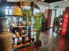 -大匠工房古船木艺术餐厅·猪肚鸡专门店(长白仙岛店)