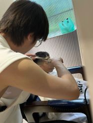 -PE SALON