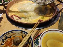 -洱火云南酸菜牛肉火锅(石景山当代商城店)