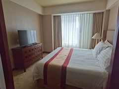 -汕尾巴黎半岛酒店