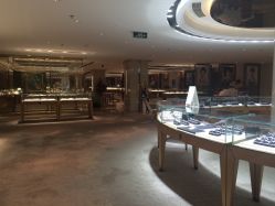 -北京七彩云南翡翠珠宝旗舰店(月坛店)