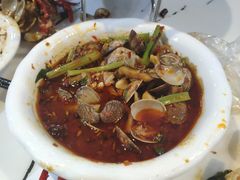 -凤凰路何眼镜香辣蟹(花果园店)