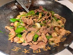 -费大厨辣椒炒肉(黄兴中心广场店)