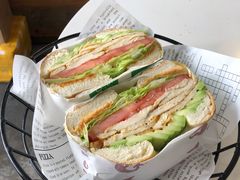 香煎鸡胸牛油果贝果明治-BIG BAGEL(永康路店)