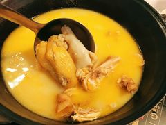 -鲜入围煮花胶鸡海鲜火锅