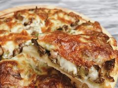 牛肝菌Pizza-蔼若春.传承三十年云南菜(金碧公园店)