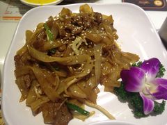 -新大咀港式茶餐厅(宝山万达店)