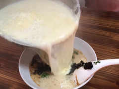 -云南大锅豆浆店