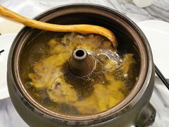 汽锅鸡-蔼若春.传承三十年云南菜(金碧公园店)