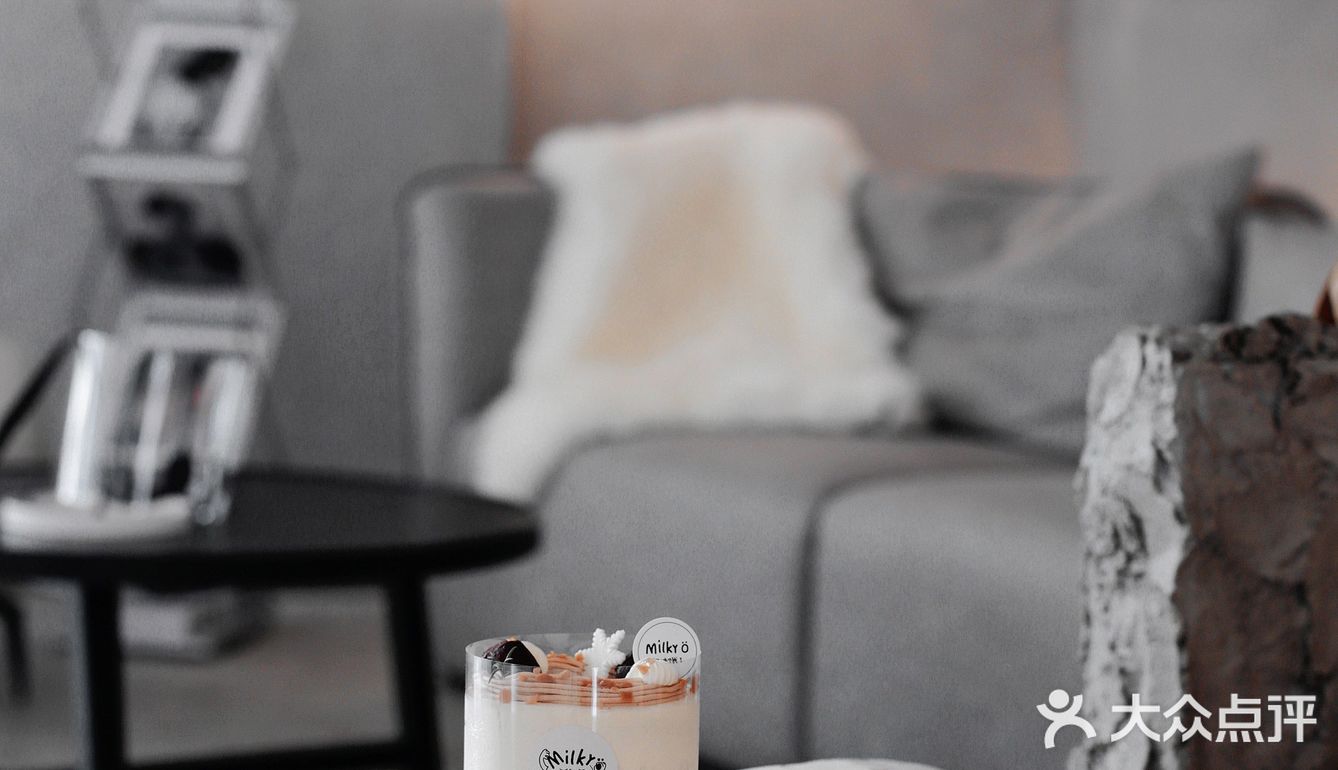 一家新开的工作室蛋糕屋，没有实体店