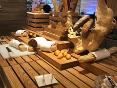 面包-北京王府井希尔顿酒店·万斯阁西餐厅