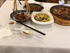 -围龙屋客家食府(福田店)