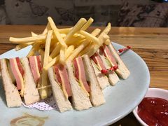 芝士三文治-YAFEE雅菲·粤菜·湘菜·融合菜(魏公村店)