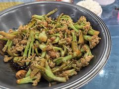 -乔家小院•本地小海鲜•非遗驴肉(万年泉路店)