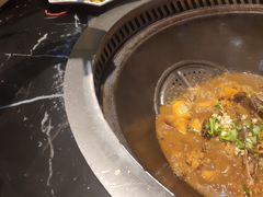 -袁小二大东北铁锅炖(吉祥村总部)