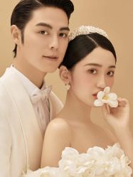 点击看大图 -挪娅婚纱摄影皇家会所