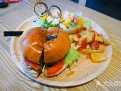 -龙治汉堡(中华城店)