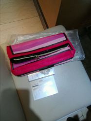 化妆包和bb霜试用品-carslan卡姿兰