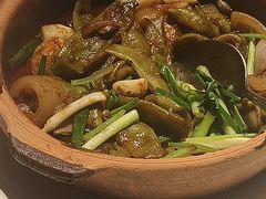 -八府香鸭·啫啫煲(华山路店)