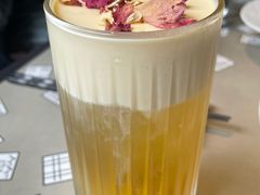 -穹六人间 people 6(岳阳路店)