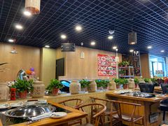 -屯老二农家铁锅炖·行业领军者(梅江店)