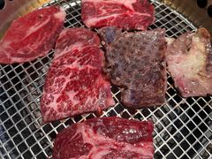 -铭牛烧肉·和牛海鲜自助(高新月牙湖店)