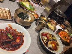 -草家酱蟹炭火烤肉店(珲春南路一店)