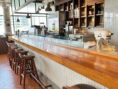 -ROAST coffee & eatery