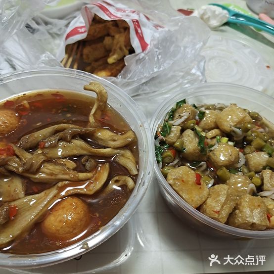英仔仔臭豆腐(炸炸打露店)