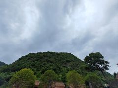 -高荡千年布依古寨旅游景区