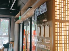 门面-管氏翅吧(台湾街店)