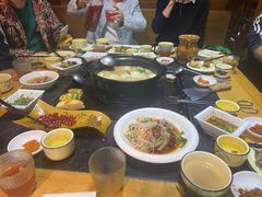 -有一锅·野生菌黑山羊腊排骨火锅(古城北门店)