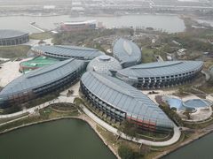 -上海滴水湖皇冠假日酒店