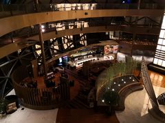 -上海滴水湖皇冠假日酒店