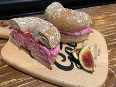 -Catch Bagel(芳草地店)