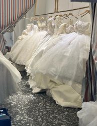 -喜爱高定婚纱摄影