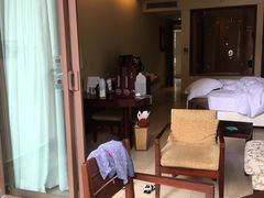 -三亚湾海居铂尔曼度假酒店