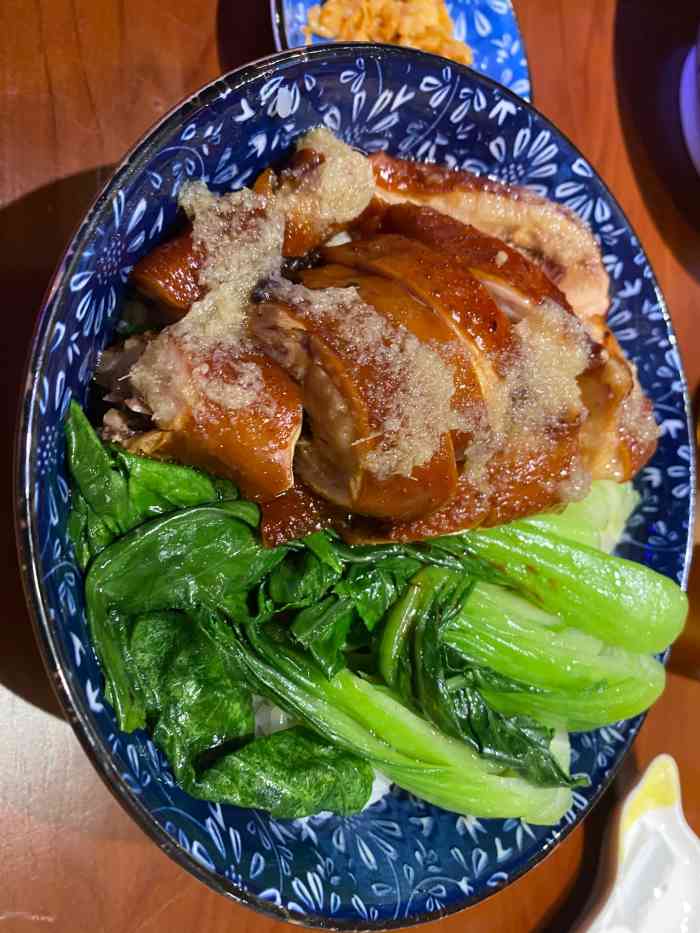 阿菊烧腊(联发天虹店)-"第一次出差来南昌,跟同事一起来吃,整体好.