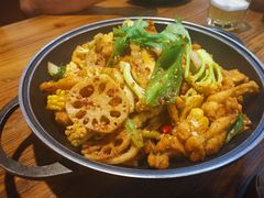 -靓蛙馆