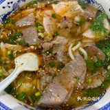 大连新玛特超市美食广场的贵州牛肉粉好好吃！
