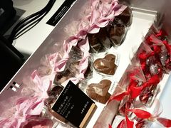 -Laderach 莱德拉(上海环贸iapm店)