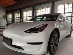 -TESLA 特斯拉(上海太古汇体验店)