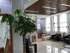 -茂菊口腔连锁(浦东南路店)