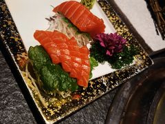 三文鱼刺身-山上下日本料理(万象城店)