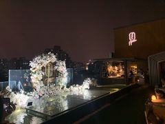 -The ROOF (通盈中心店)