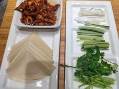 -娜仁图雅蒙古美食村(33小镇店)