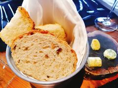 自制黄油餐前包-AZUL by FUEL蓝色·法式酒馆(琶醍店)