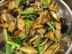 -天天向上素食餐厅(五台山店)